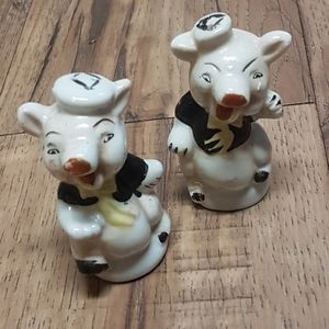 Vintage Salt Pepper Shakers